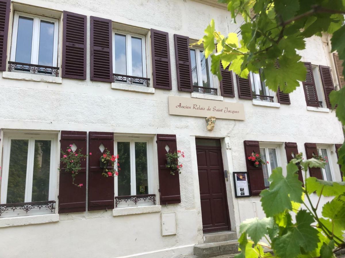 Gite Ancien Relais De Saint-Jacques La Roche Guyon Bagian luar foto